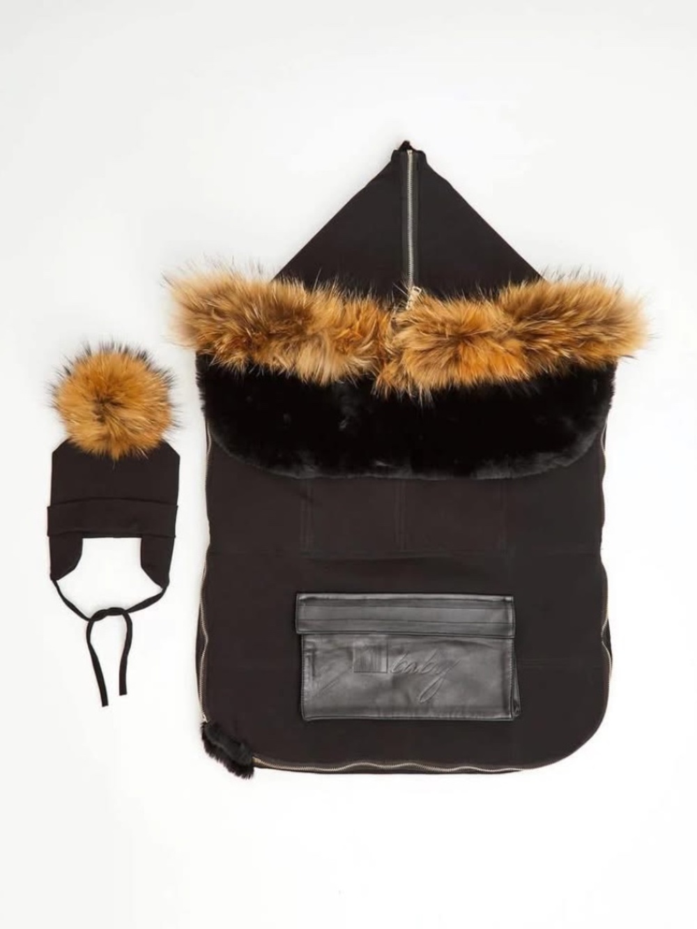 M POMPOM REAL FUR TRIM AND INSIDE FOOTMUFF
